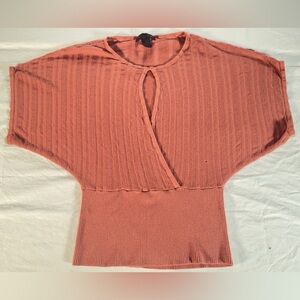 Venue Coral Knit Dolman Sleeve Top. Size Large